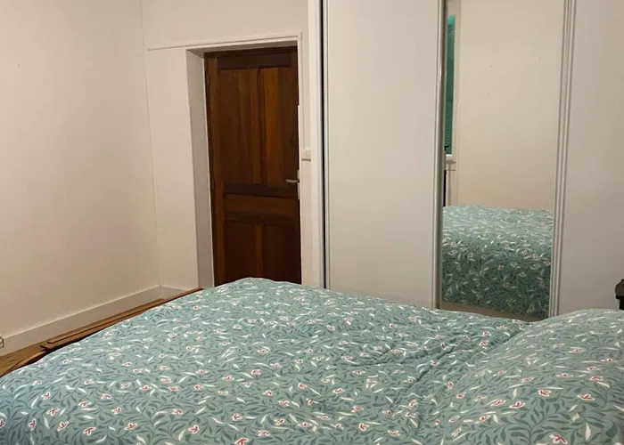 Village Vacations * Guarguale